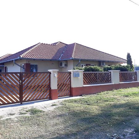 Bella Vendeghaz Morahalom Hotel Bagian luar foto
