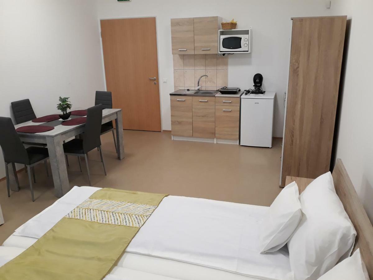 Bella Vendeghaz Morahalom Hotel Bagian luar foto