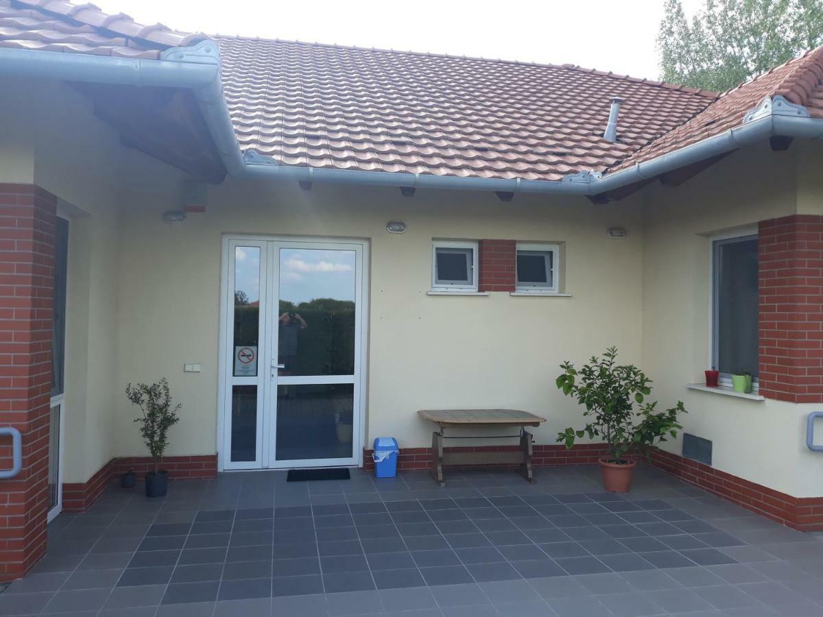 Bella Vendeghaz Morahalom Hotel Bagian luar foto